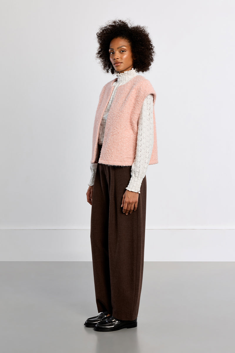 LIGHT PINK