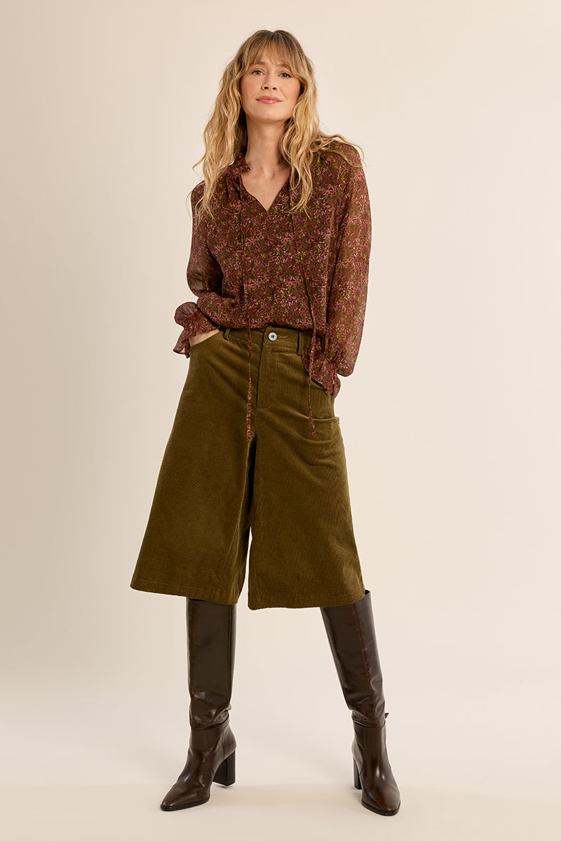 KHAKI