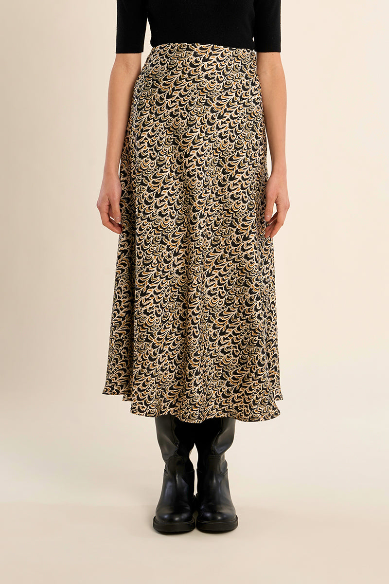 BLACK LEONIE