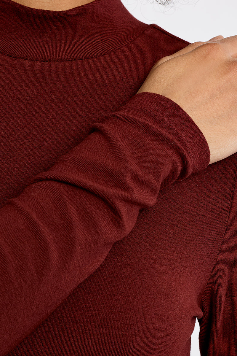 DARK RED